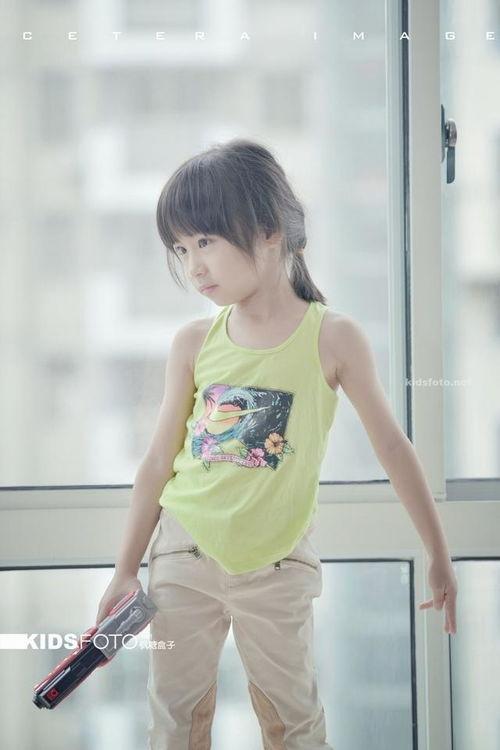 小学女孩生活照,记录小学女孩的欢乐时光